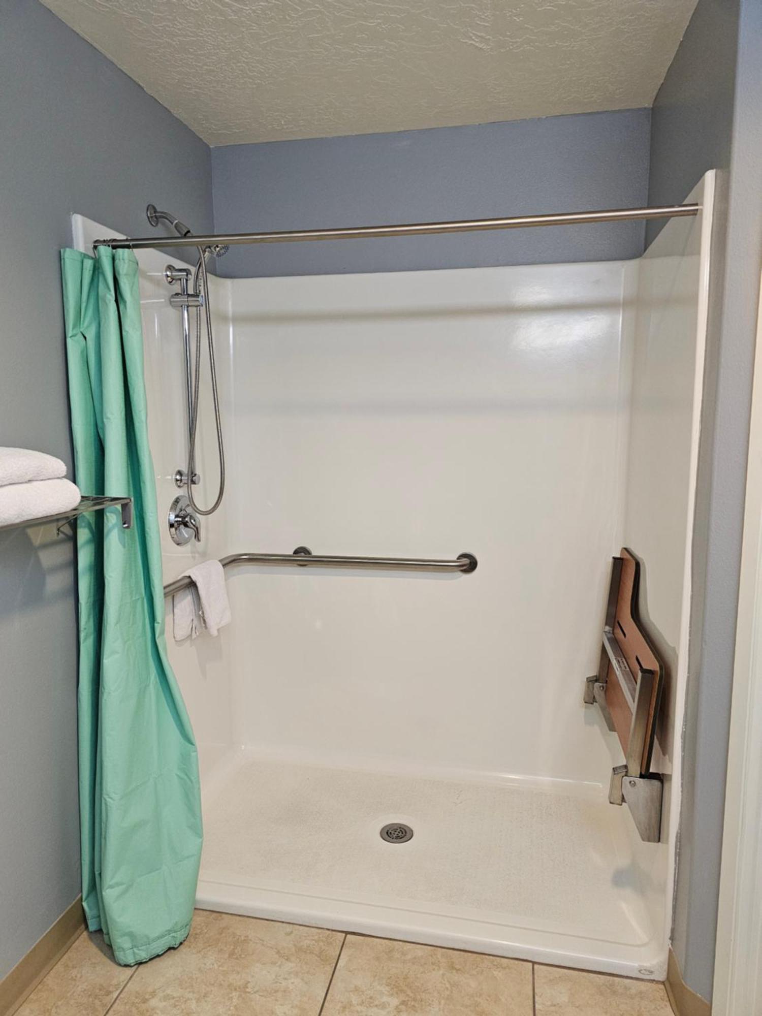 Hotel Executive & Extended - 3*