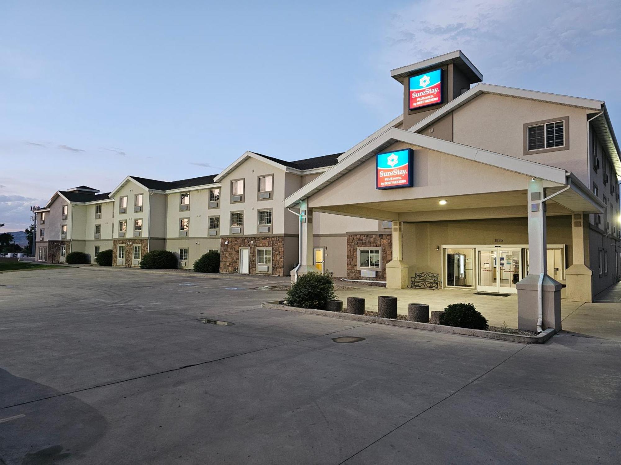 Hotel Executive & Extended - 3*
