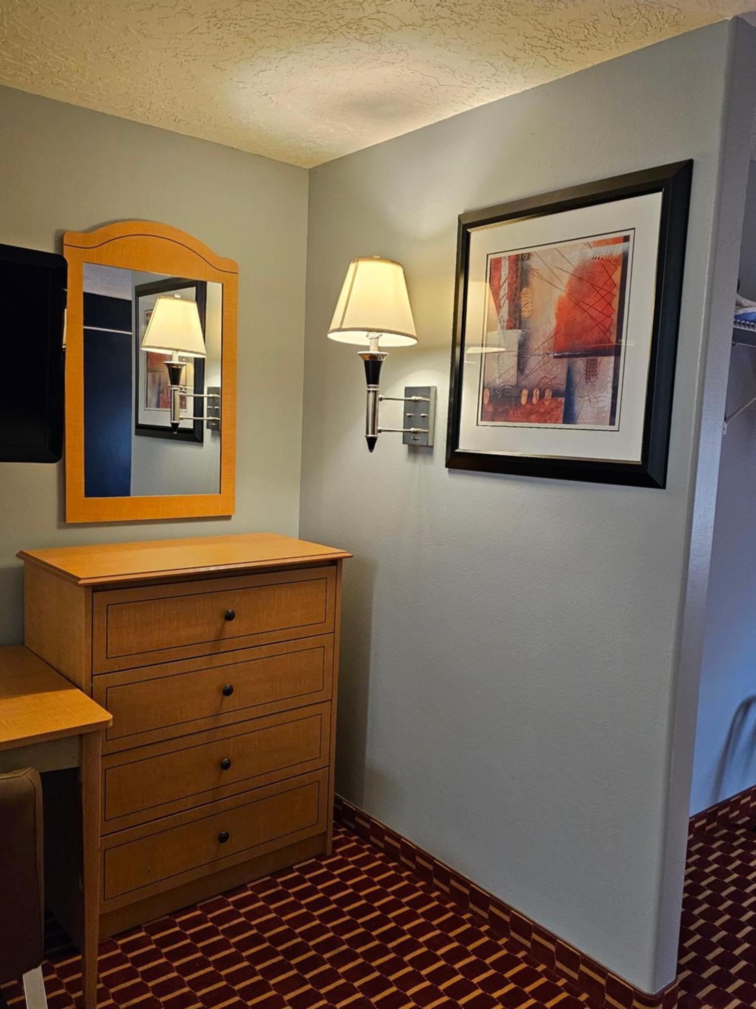 Hotel Executive & Extended -
